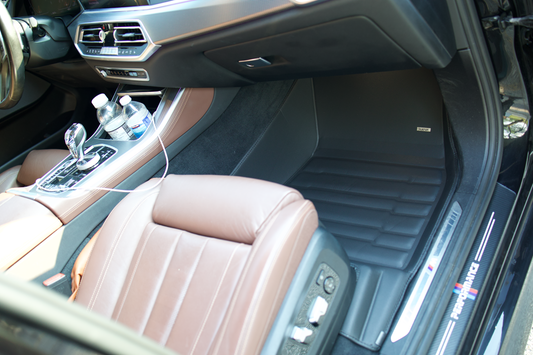 Tapis de sol pour BMW Série 5 (Gaz) 2024-2026 | Couvre les rangées 1 et 2