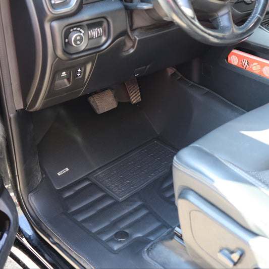 Tapis de sol pour RAM 1500 Quad Cab (nouvelle carrosserie) 2019-2025 | Couvre les rangées 1 et 2