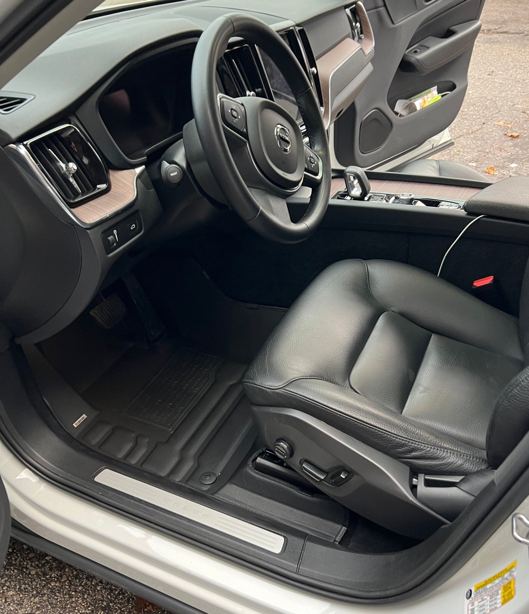 Mat Up! For Volvo XC60 2018 - 2025 Covers Row 1 & 2 - Mat up! Car Mats